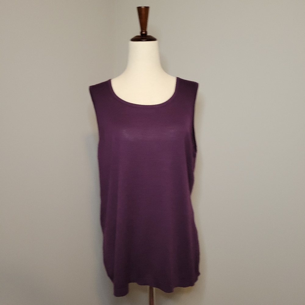 NWT Women's Chico Sleeveless blouse